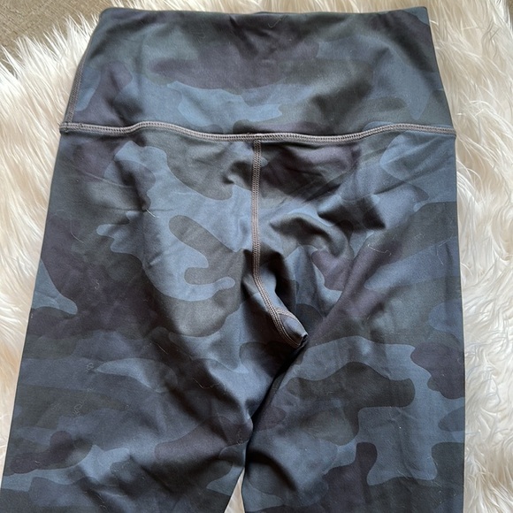 Glyder Smoke Camo Sultry High Rise Legging Size Small - Picture 7 of 15